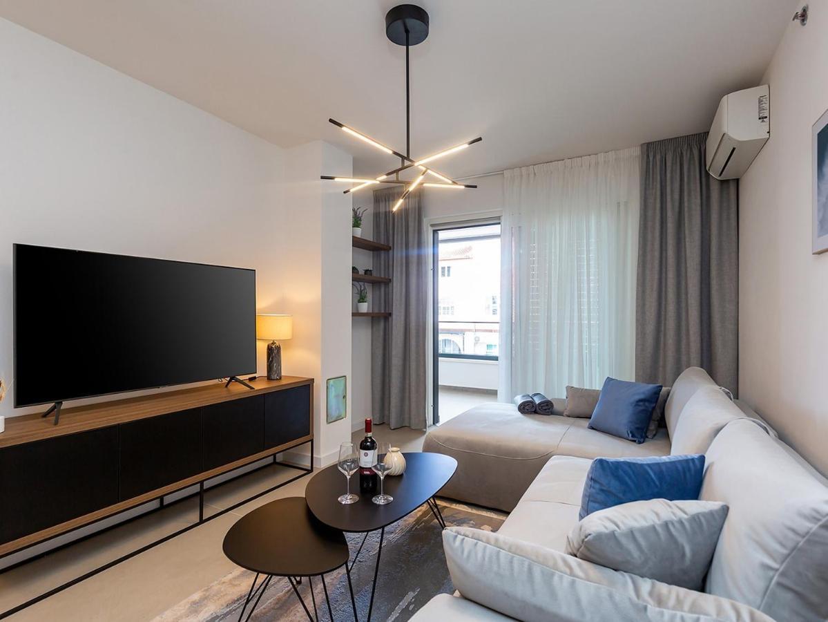 Residence Nar Porec Bagian luar foto