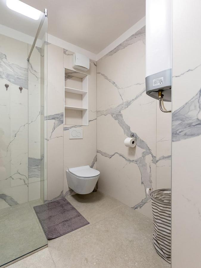 Residence Nar Porec Bagian luar foto