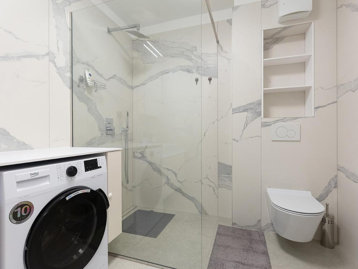 Residence Nar Porec Bagian luar foto